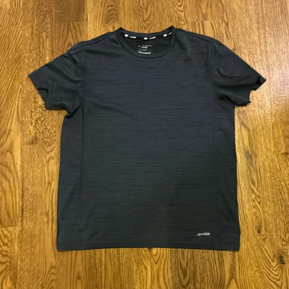 Tek Gear DryTek Black Athletic Performance T-Shirt Men’s Small